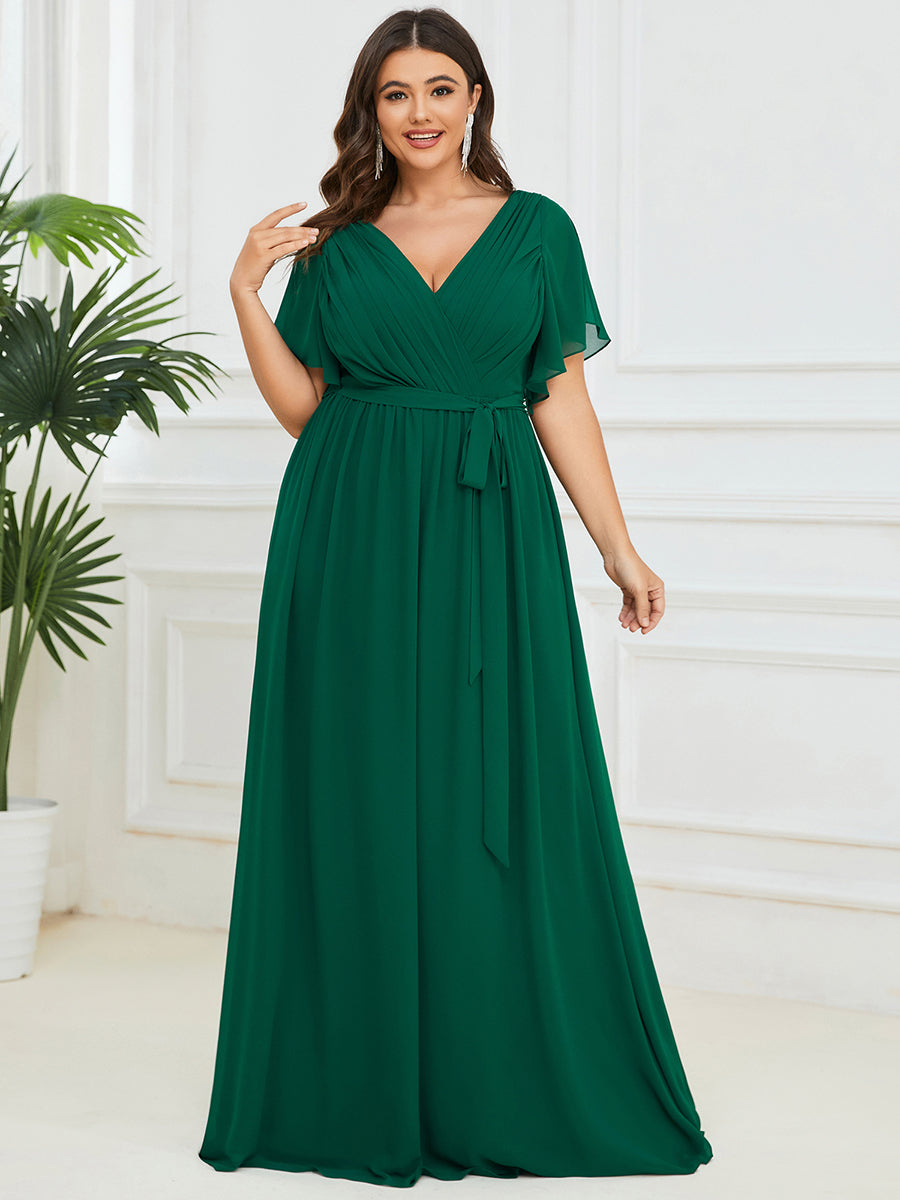 Robe de soirée en mousseline de soie longue de grande taille à encolure
en V Maxi