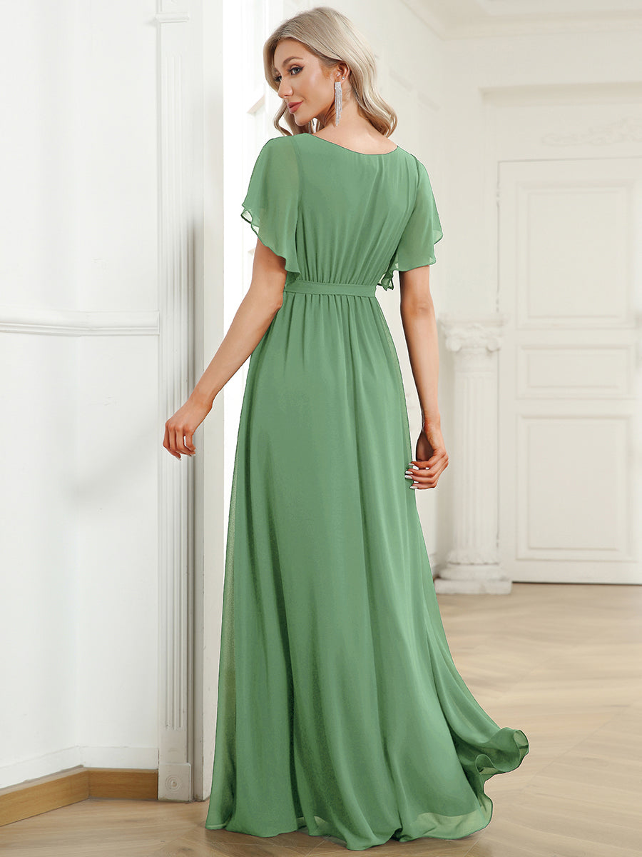 Robe de demoiselle d'honneur en mousseline de soie à encolure en V et à manches #Couleur_Vert sauge