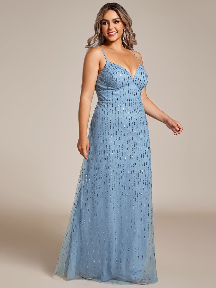 Robe de soirée taille haute à col en V profond et à paillettes ornée de bretelles spaghetti #Couleur_Bleu Clair