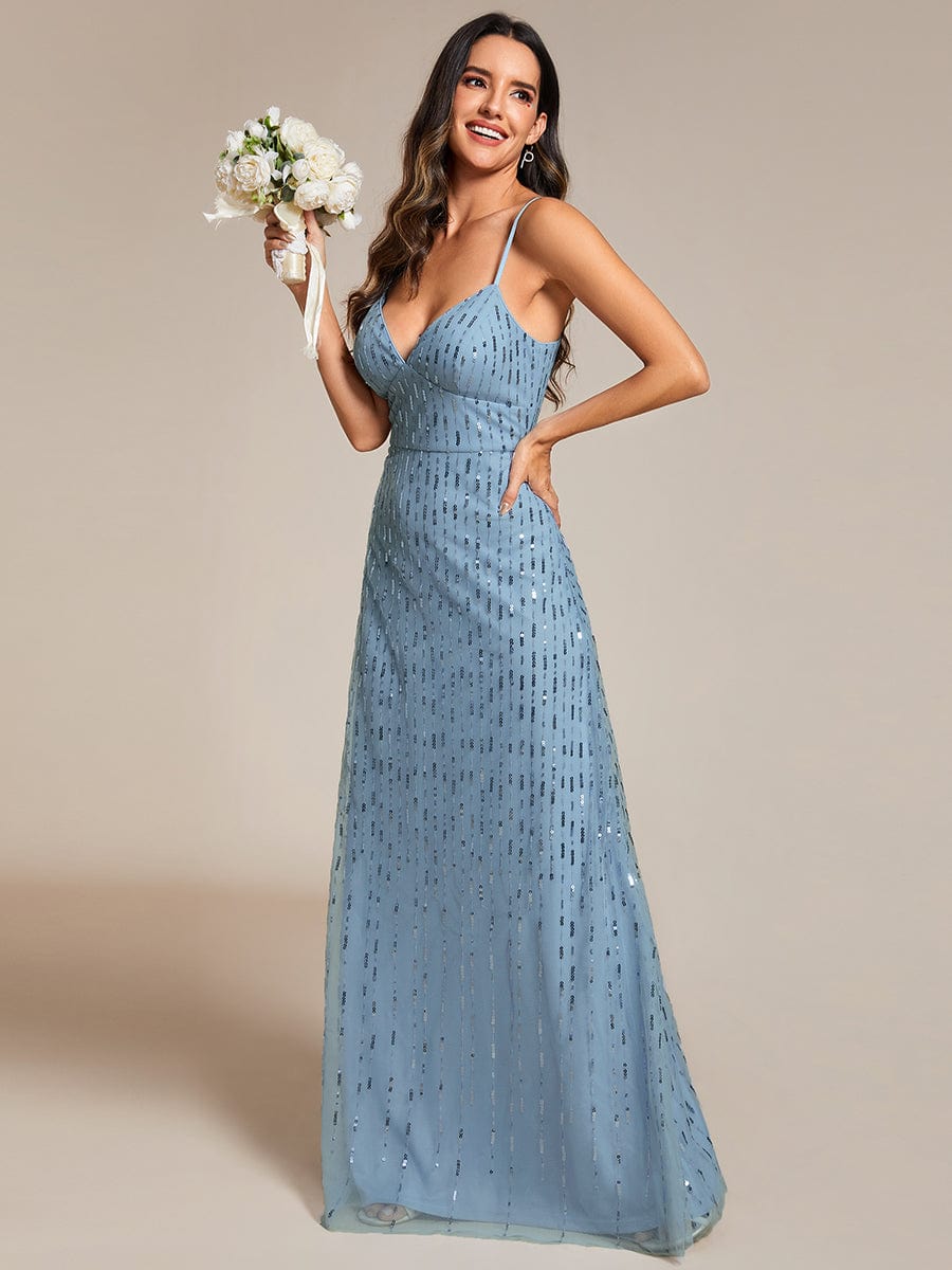 Robe de soirée taille haute à col en V profond et à paillettes ornée de bretelles spaghetti #Couleur_Bleu Clair