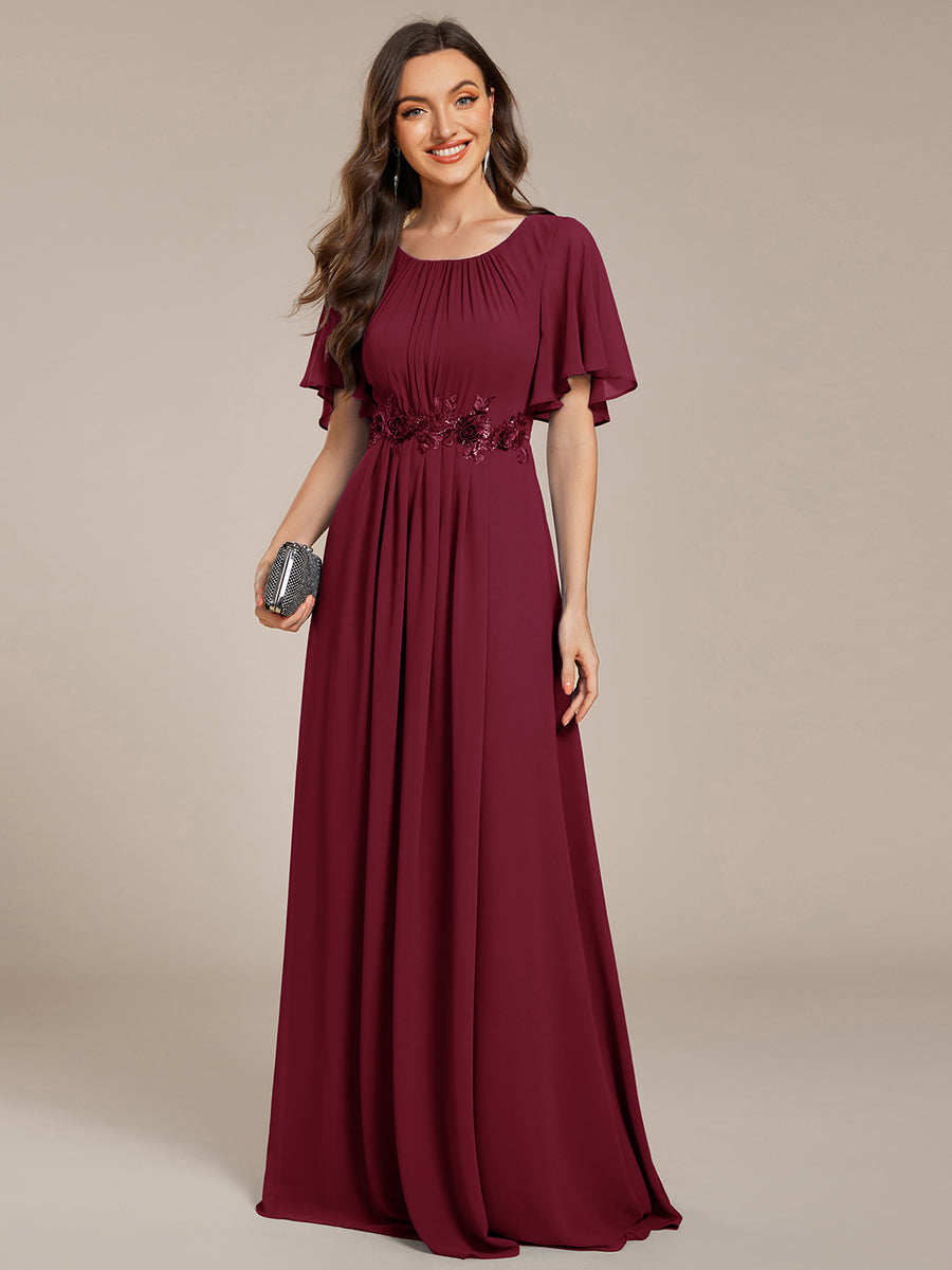 Robe de soirée trapèze à manches courtes et appliques plissées #Couleur_Bordeaux