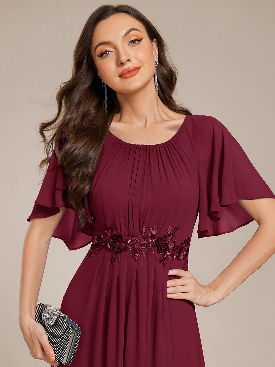 Robe de soirée trapèze à manches courtes et appliques plissées #Couleur_Bordeaux