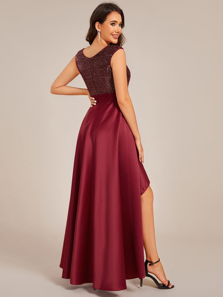 Robe de soirée à sequins et décolleté plongeant avec satin #Couleur_Bordeaux