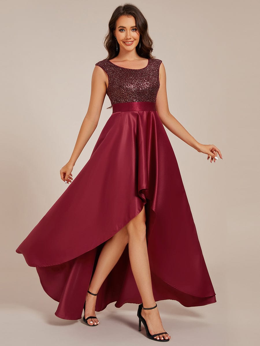 Robe de soirée à sequins et décolleté plongeant avec satin #Couleur_Bordeaux