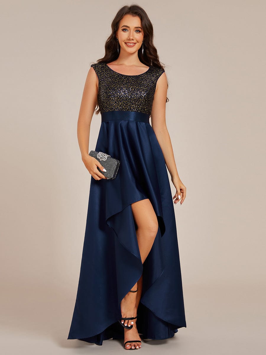 Robe de soirée à sequins et décolleté plongeant avec satin #Couleur_Bleu Marine