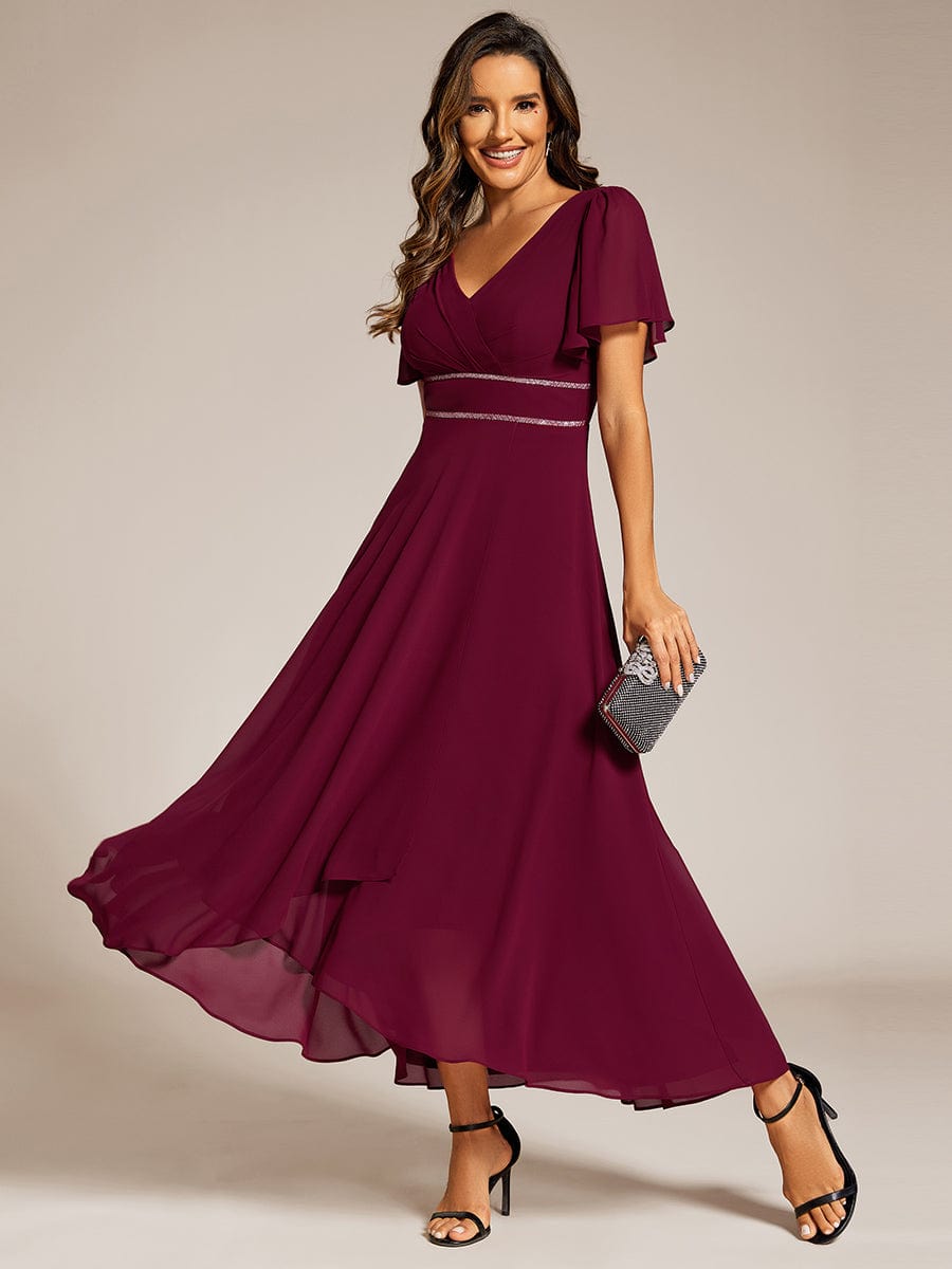 Robe de soirée formelle en mousseline de soie à double col en V et taille ajustée #Couleur_Bordeaux