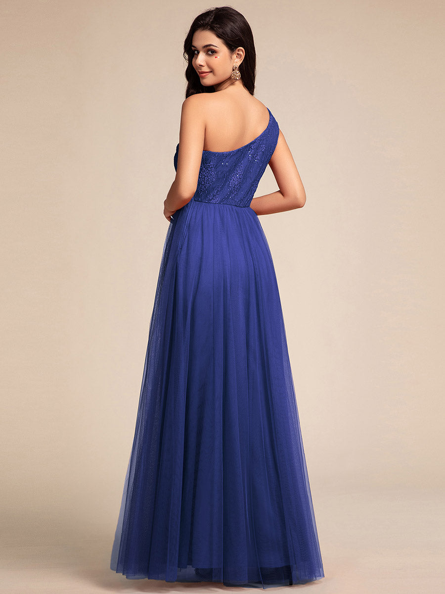 Robe de bal longue en tulle à une épaule avec corsage orné #Couleur_Bleu Saphir