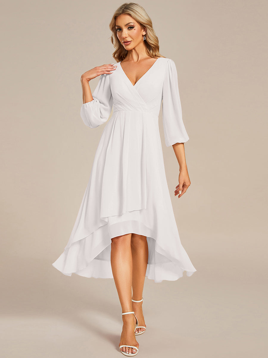 Robe d'invitée de mariage en mousseline à manches longues et col en V #Couleur_Creme