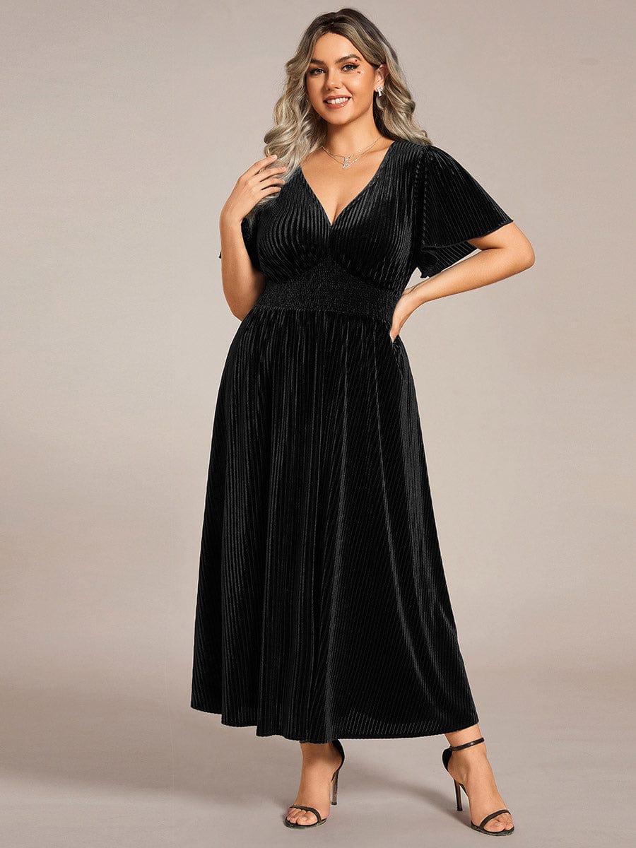 Grande taille Robe d'invité de mariage mi-longue en velours d'automne à manches courtes et col en V gracieux #Couleur_Noir