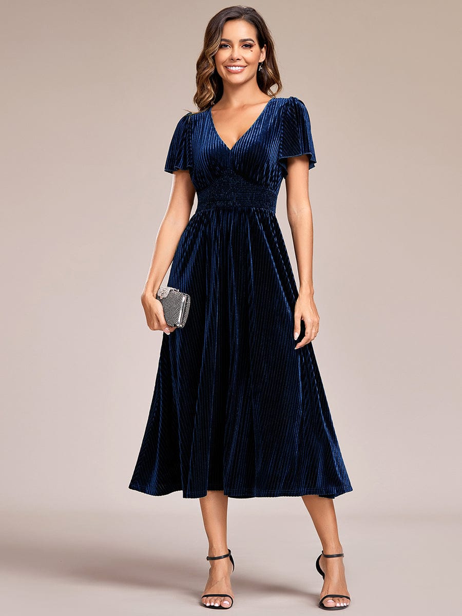 Robe d'invité de mariage mi-longue en velours d'automne à manches courtes et col en V gracieux #Couleur_Bleu Marine