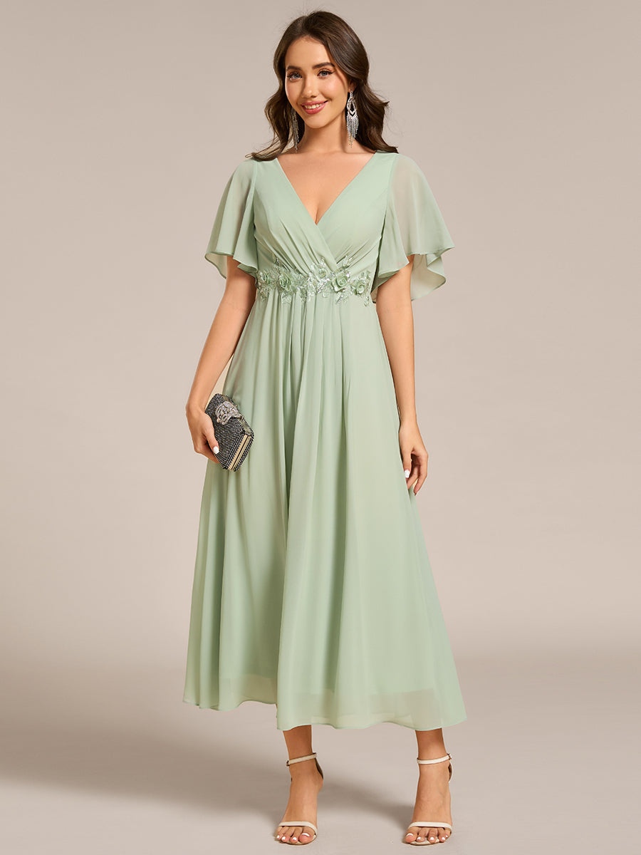 Robe d'invité de mariage mi-longue en mousseline de soie à col en V de grande taille avec applique à la taille #Couleur_Menthe Verte