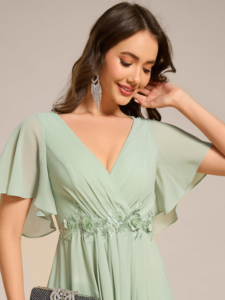 Robe d'invité de mariage mi-longue en mousseline de soie à col en V de grande taille avec applique à la taille #Couleur_Menthe Verte