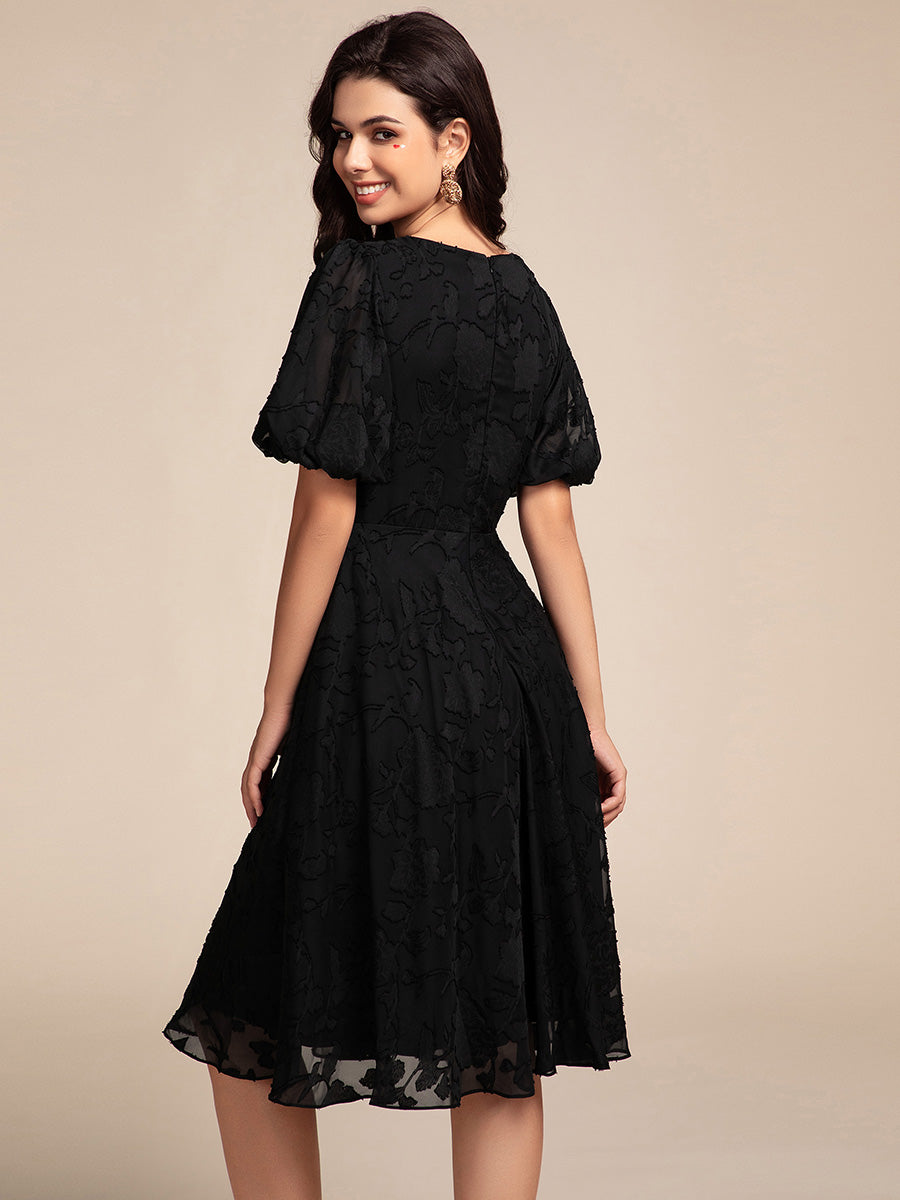 Robe d'invitée de mariage mi-longue à col en V et manches courtes #Couleur_Noir