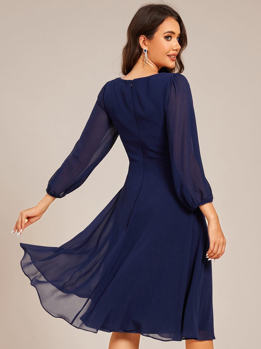 Robe d'invitée de mariage mi-longue plissée à manches longues en mousseline de soiev #Couleur_Bleu Marine