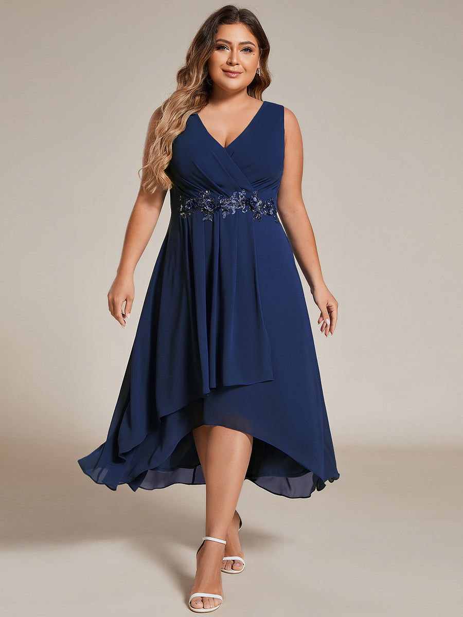 Robe d'invité de mariage haute-basse en mousseline de soie sans manches de grande taille avec applique à la taille #Couleur_Bleu Marine