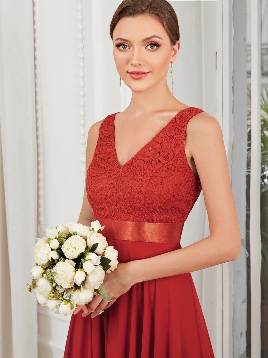 Robe mariage invitée en dentelle à col en V mi-longue fluide #Couleur_Rouge