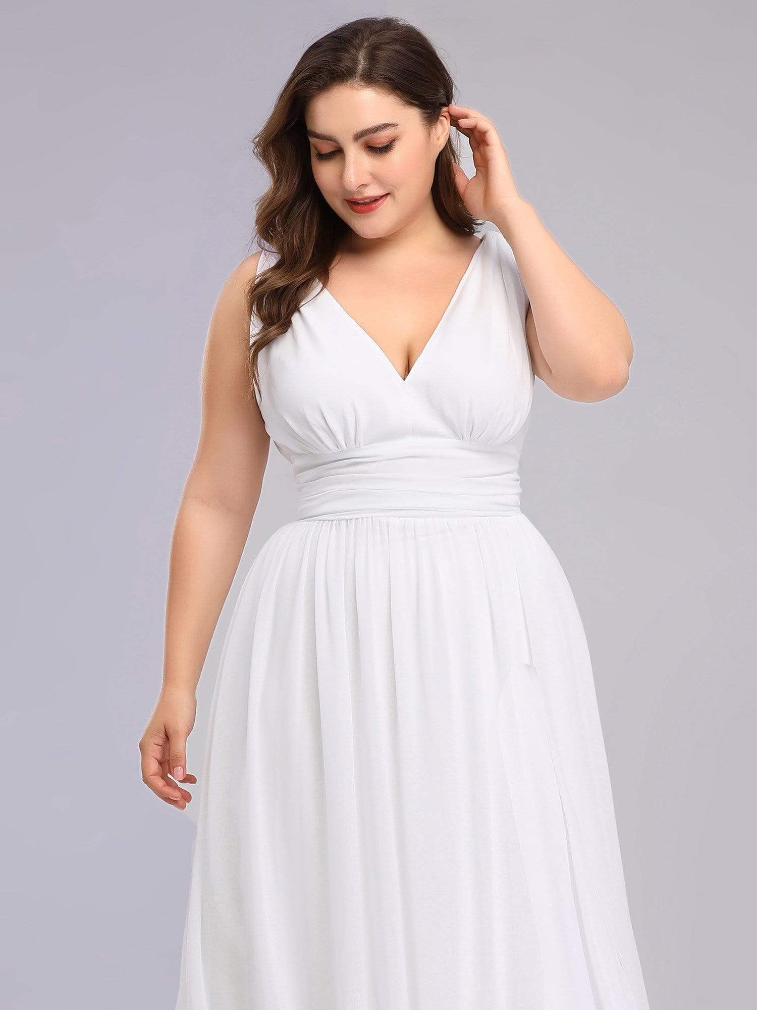 Robe de demoiselle d'honneur en mousseline de soie à col en V grande taille #Couleur_Blanc