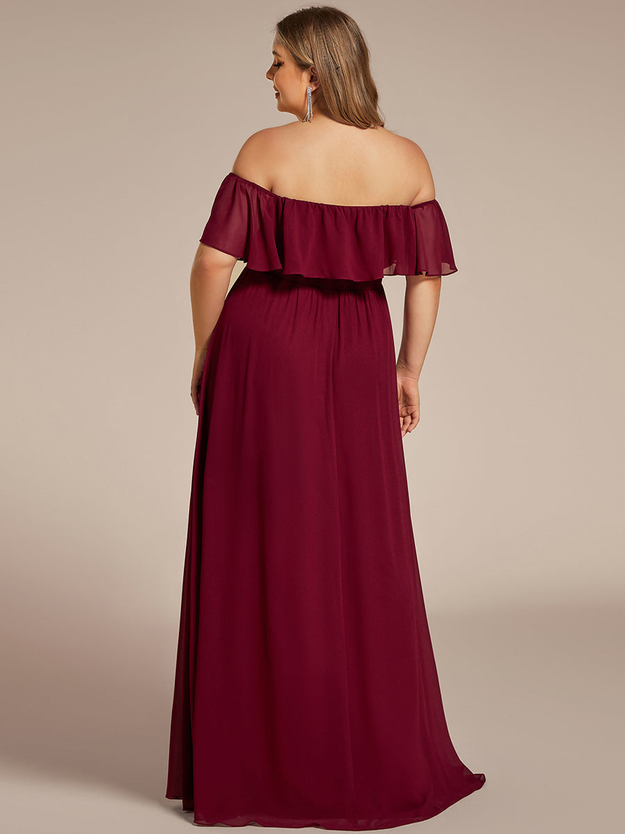 Robe de demoiselle d'honneur en mousseline à épaules dénudées et fente haute #Couleur_Bordeaux