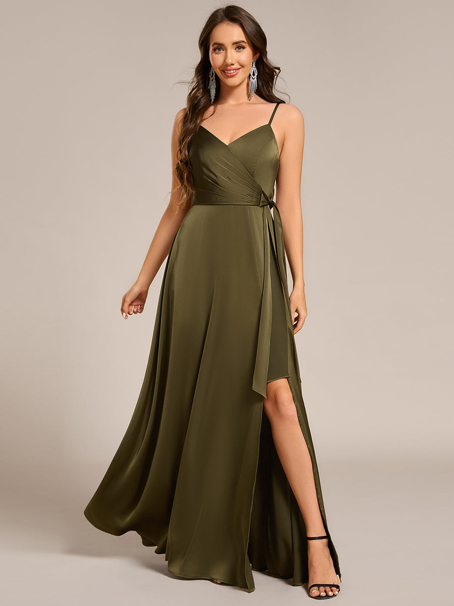 Robe de demoiselle d'honneur fendue en satin à bretelles #Couleur_ #Couleur_Vert Olive