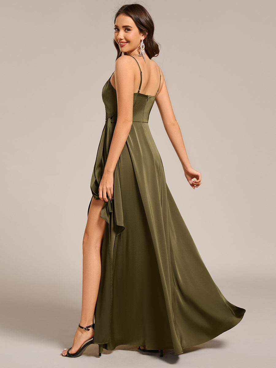 Robe de demoiselle d'honneur fendue en satin à bretelles #Couleur_ #Couleur_Vert Olive