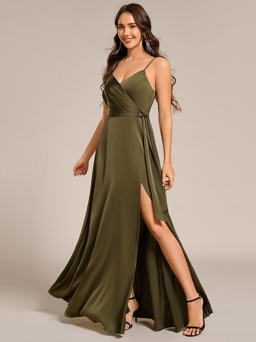 Robe de demoiselle d'honneur fendue en satin à bretelles #Couleur_ #Couleur_Vert Olive