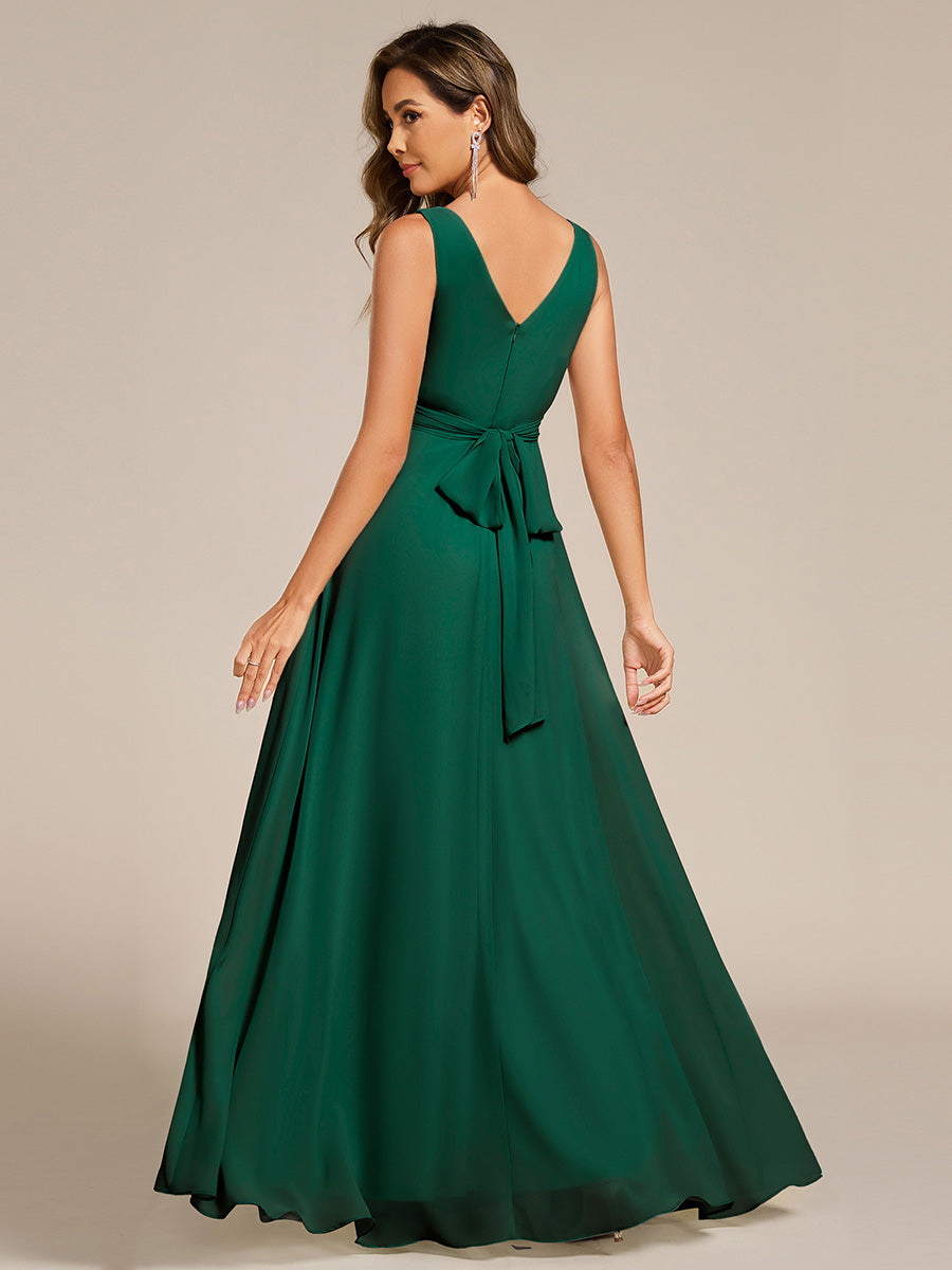 Robe de demoiselle d'honneur longue en mousseline plissée sans bretelles à col en V #Couleur_Vert Fonce