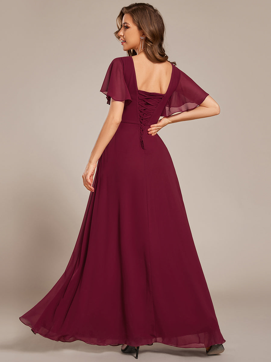 Robe longue de demoiselle d'honneur en mousseline à col en V #Couleur_Bordeaux