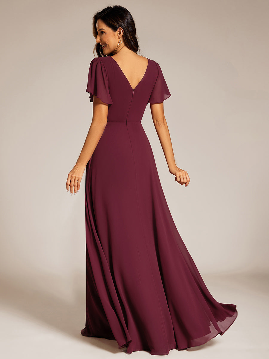 Robe de soirée plissée trapèze en mousseline de soie manches courtes et taille à sequins #Couleur_Bordeaux