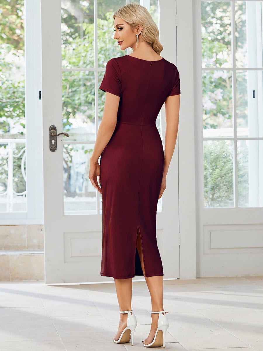 Robe décontractée fourreau à col en V et à taille nouée à manches courtes #Couleur_Bordeaux