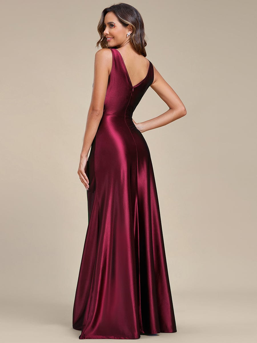 Robe de soirée en satin plissée à col en V et à fente haute pour bal #Couleur_Bordeaux