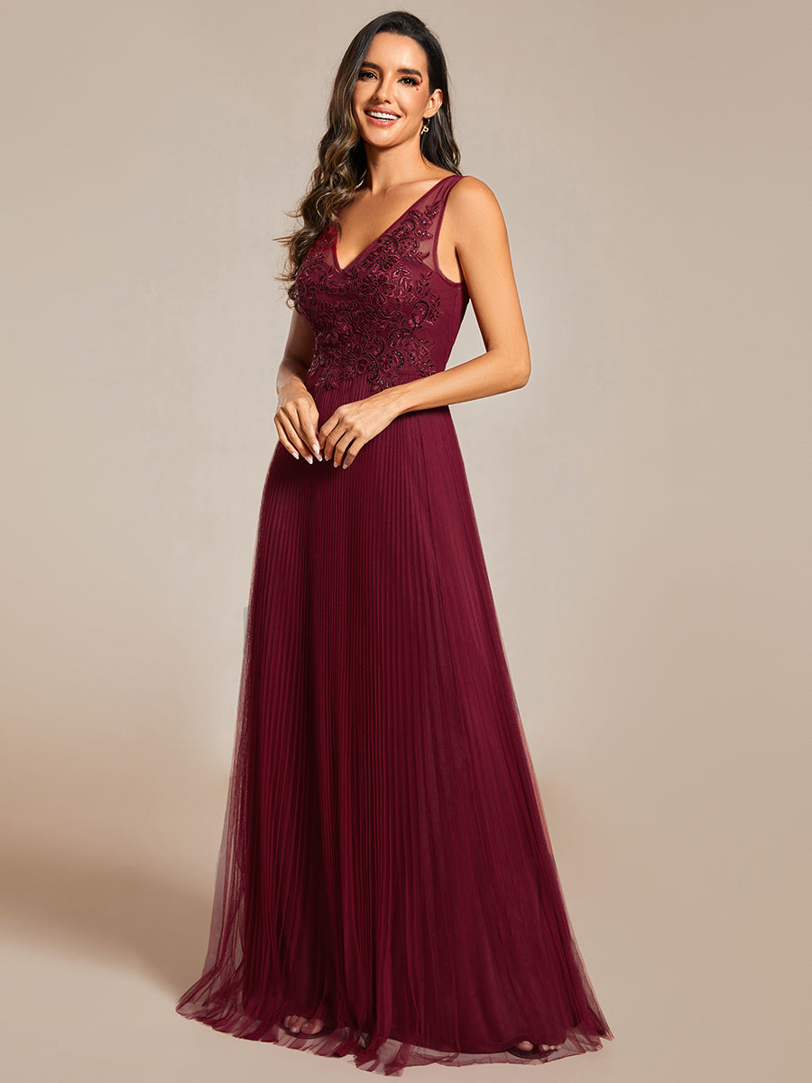 Robe de soirée en tulle trapèze sans manches avec corsage brodé d'appliques exquises #Couleur_Bordeaux