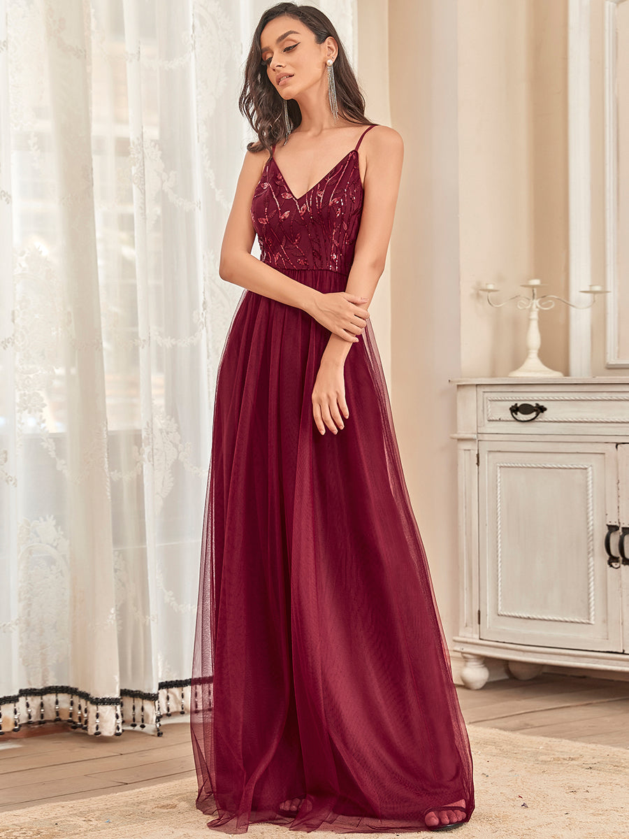 Robe de Bal en tulle à col en V et bretelles minces brodées au sol #Couleur_Bordeaux