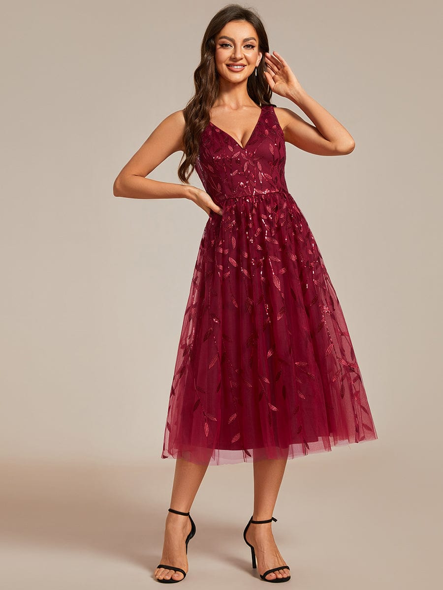 Robe d'invité de mariage mi-longue trapèze à col en V et paillettes avec sans manches #Couleur_Bordeaux