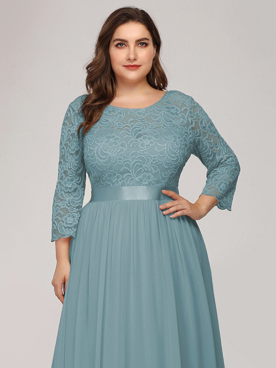 Robe de demoiselle d'honneur en grande taille dentelle transparente et demi-manche #Couleur_Bleu Fume