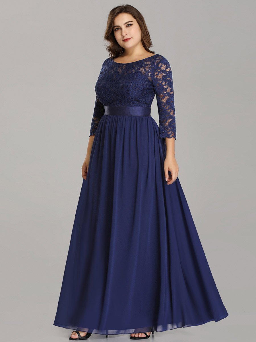 Robe de demoiselle d'honneur en grande taille dentelle transparente et demi-manche #Couleur_Bleu Marine